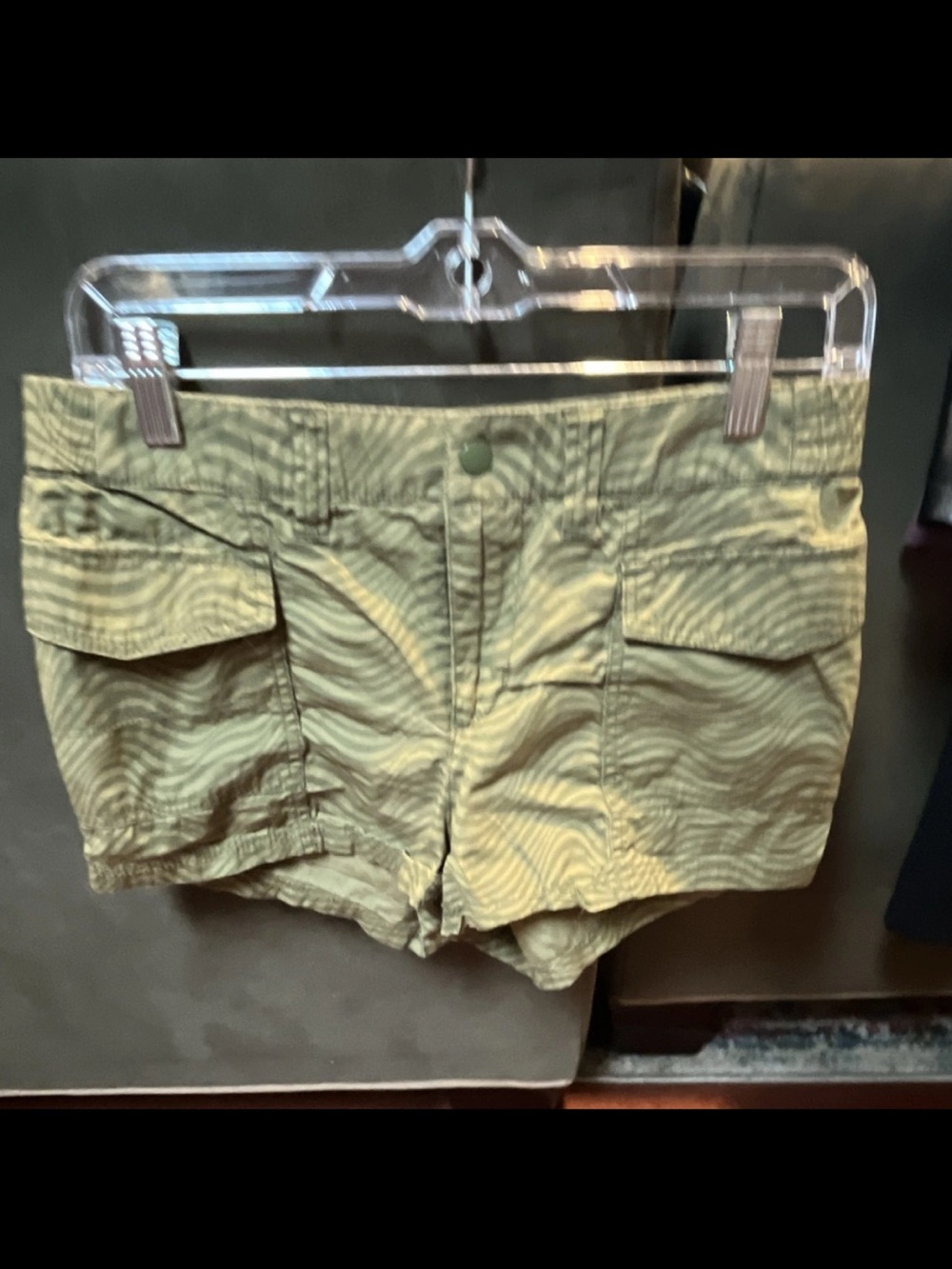 Khaki & green cargo shorts #cargoshorts
#cooldesign